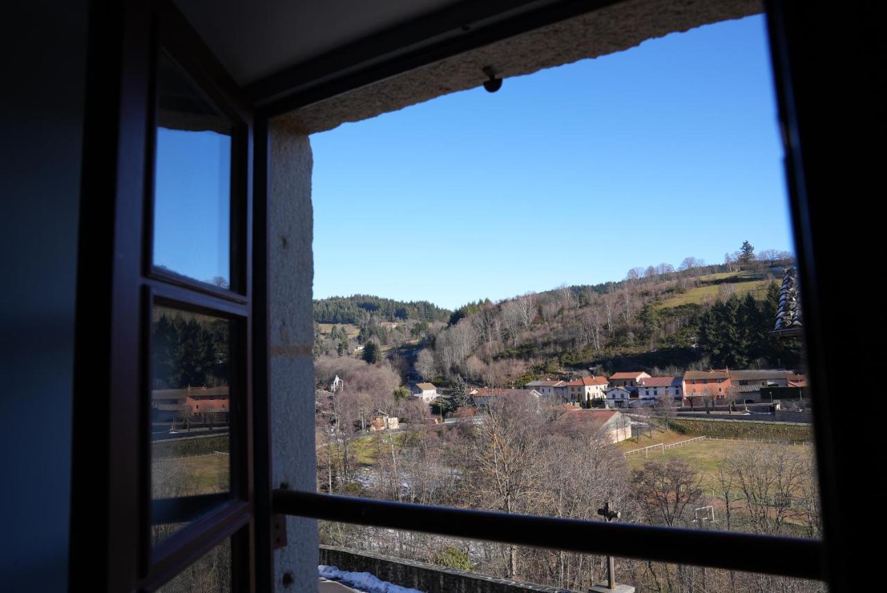 Appartement Spacieux Au Pied Des Pistes Chalmazel-Jeansagniere Zewnętrze zdjęcie